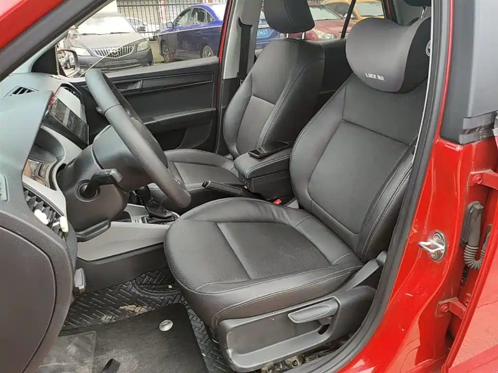 Škoda Fabia 2017 1.4L Auto Car Enjoy Edition фото 14
