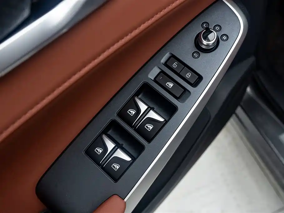 Photo 25 - Changan CS75 PLUS