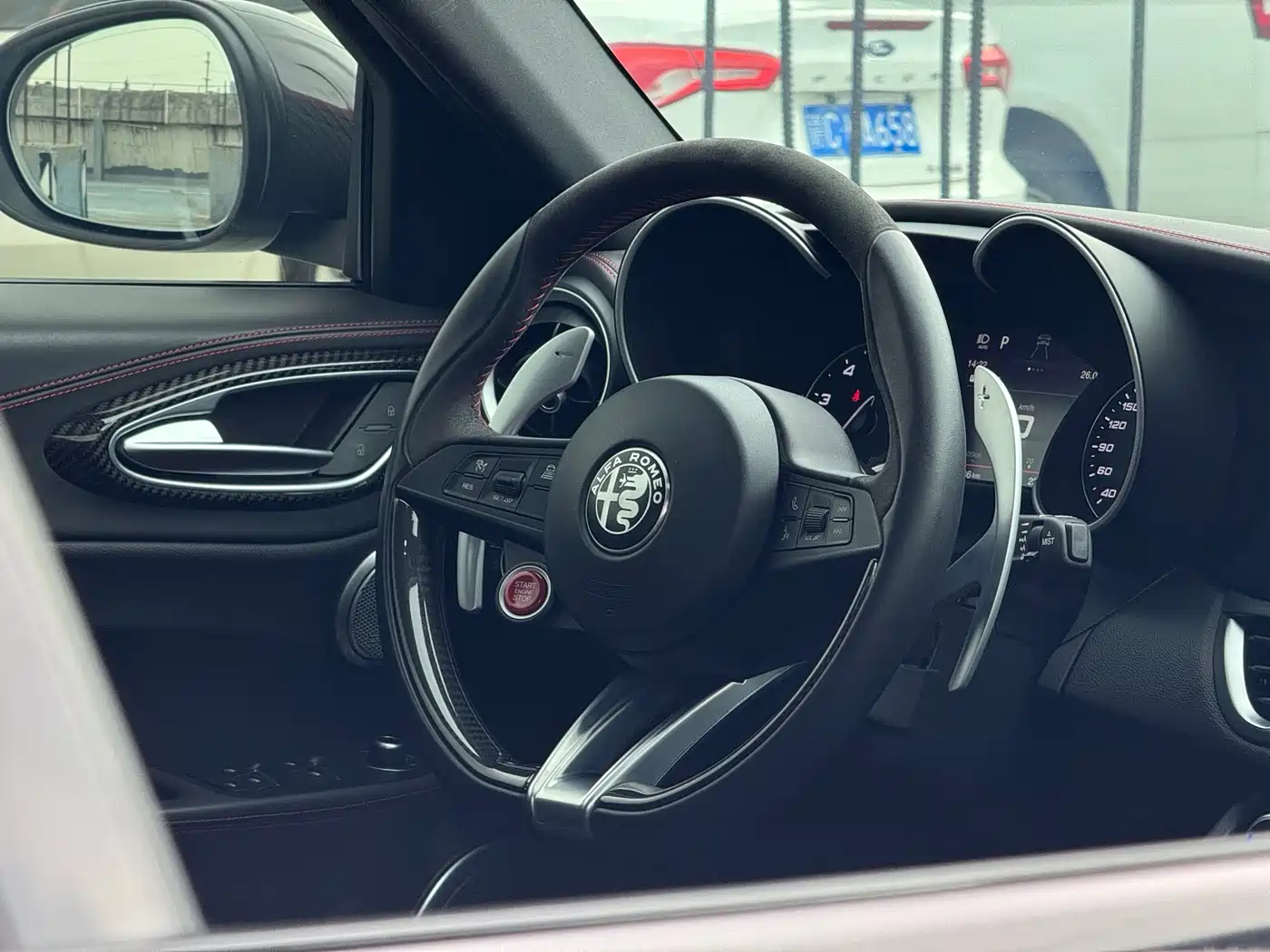 Alfa Romeo Giulia 2019 2.9T 510HP F1 Limited Edition фото 12