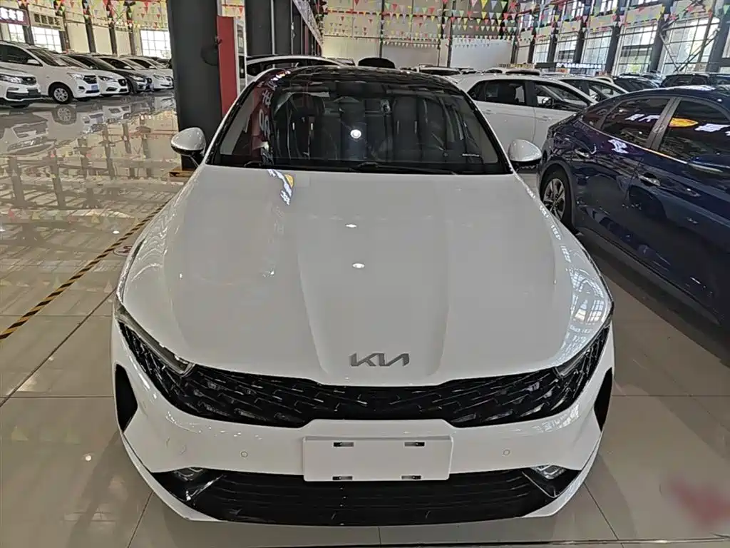 Kia K5 2020 270T CVVD Luxury Edition фото 3