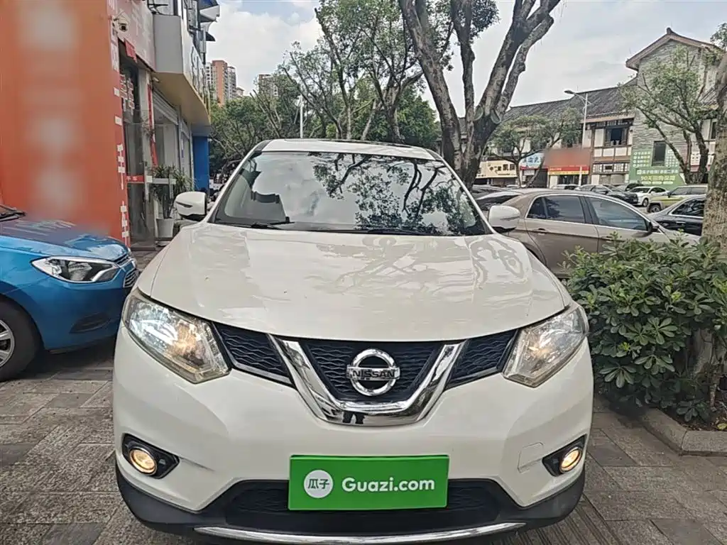 Photo 3 - Nissan X-Trail