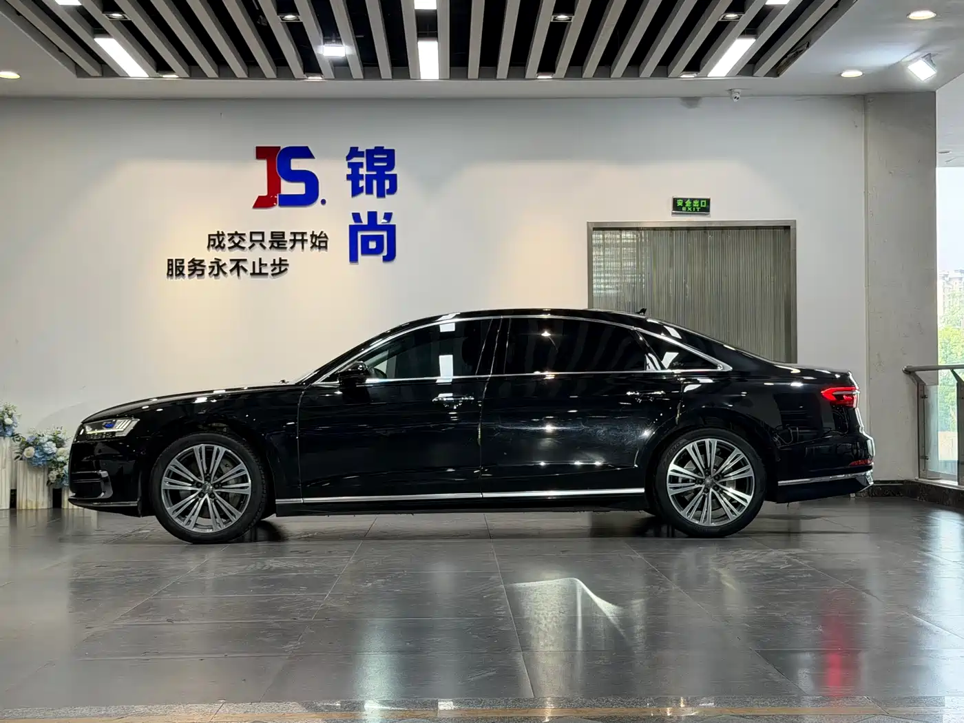 Audi A8 2019 Plus A8L 55 TFSI quattro Luxury фото 3