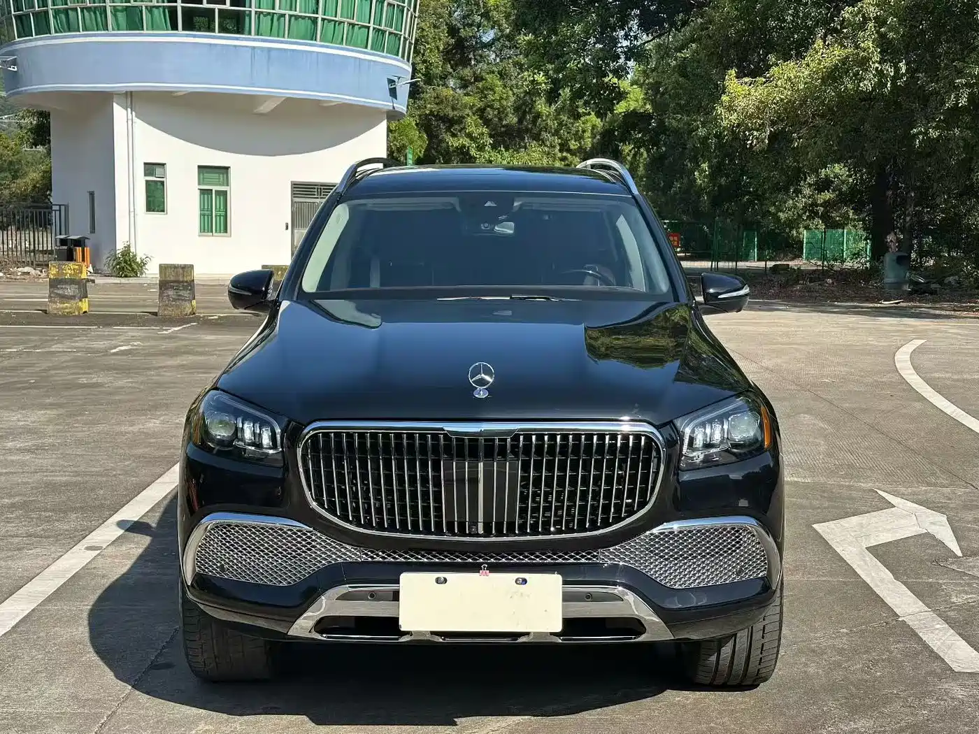 Mercedes-Benz GLS 2023 Facelift GLS 450 4MATIC Luxury фото 2