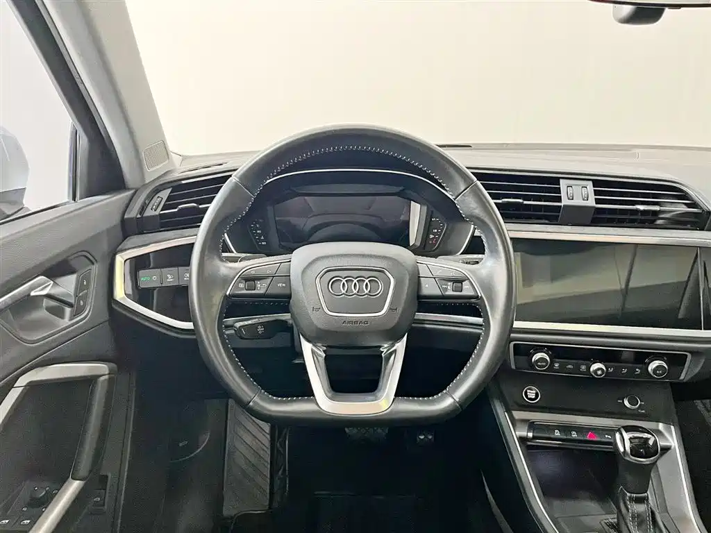 Audi Q3 2021 35 TFSI Fashion Sport фото 11