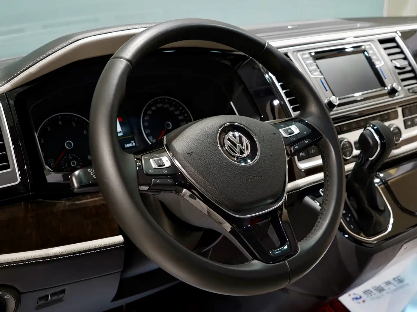 Volkswagen Multivan 2019 2019 2.0TSI 4WD Premium 7-seater