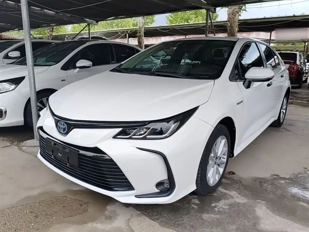 Toyota Corolla 2021 Hybrid 1.8L E-CVT Elite Edition фото 2