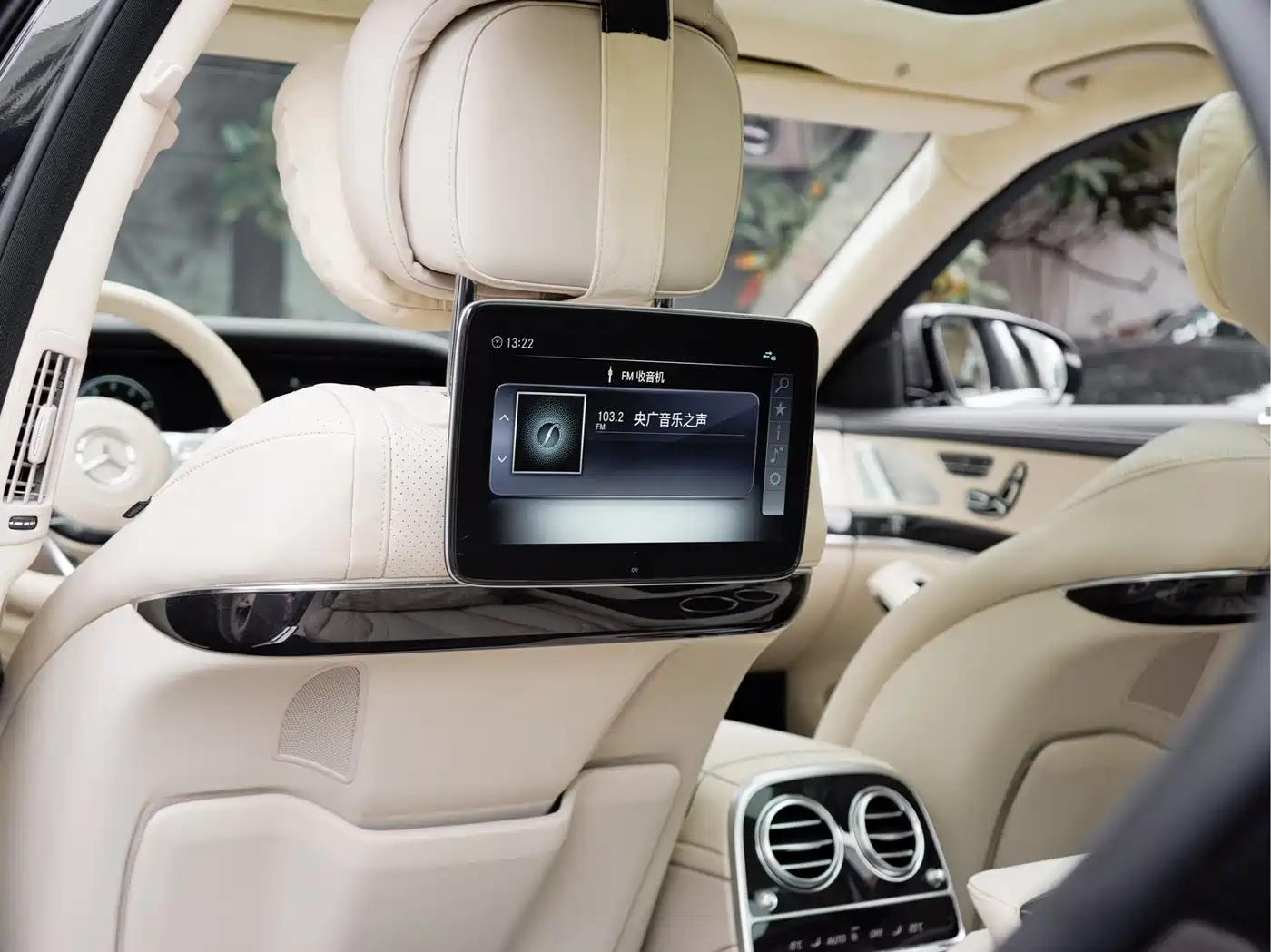 Mercedes-Benz S-Class 2019 S 450 L 4MATIC фото 24