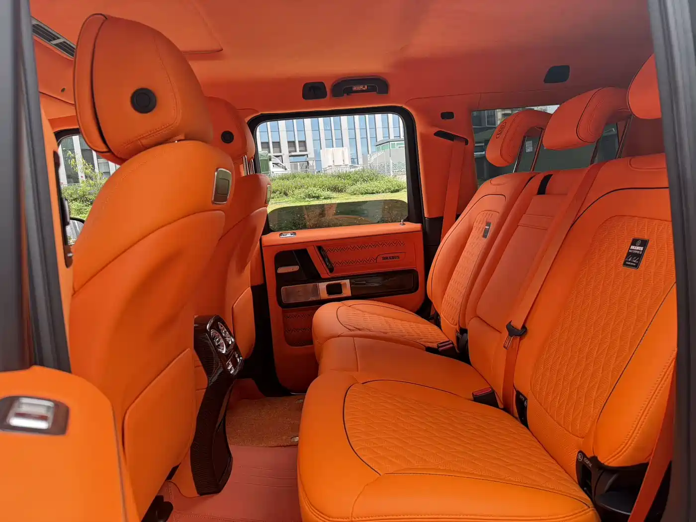 Mercedes-Benz G-Class 2024 G 350 фото 13