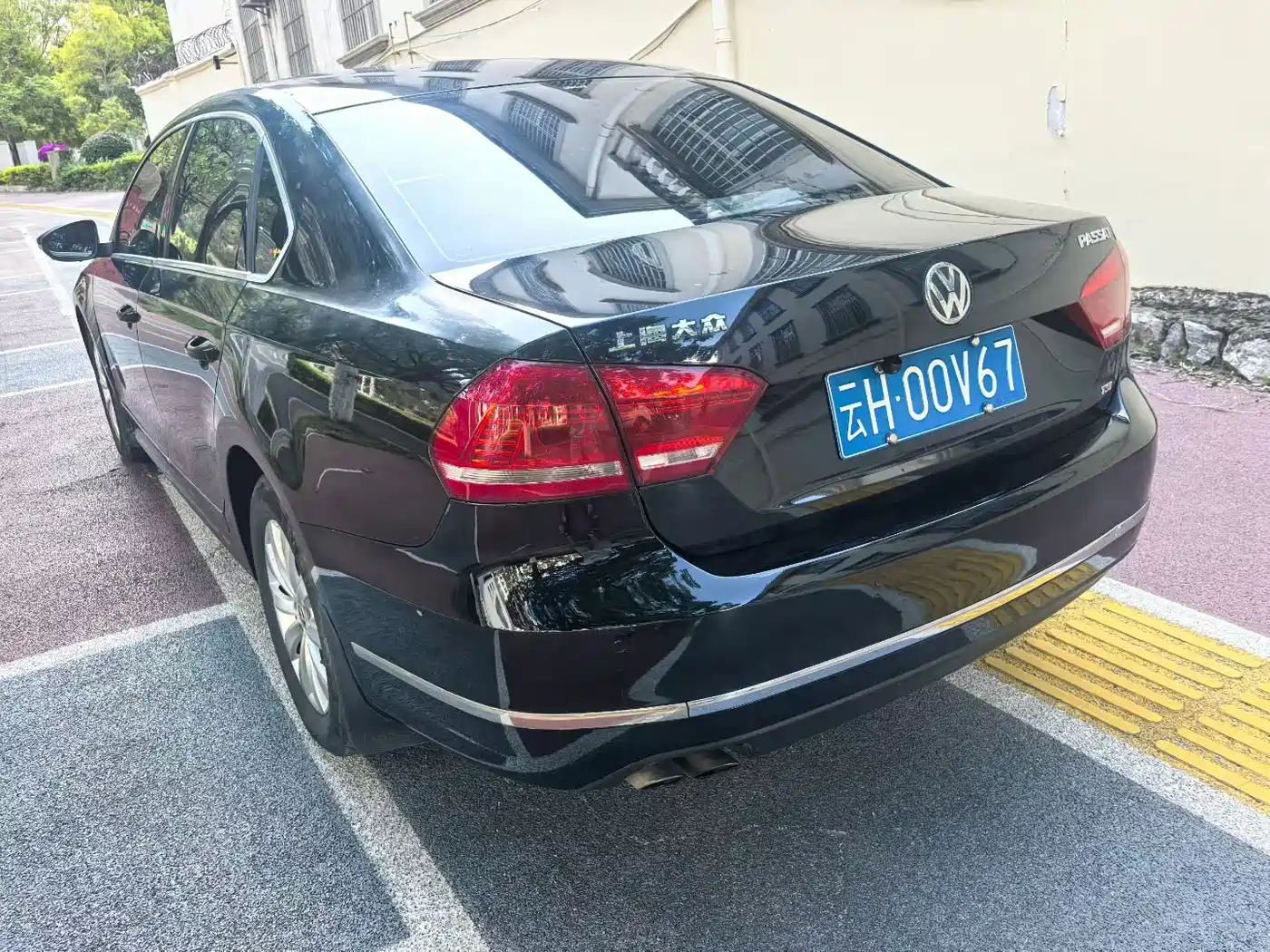 Volkswagen Passat 2011 1.8TSI DSG Honor Edition фото 4
