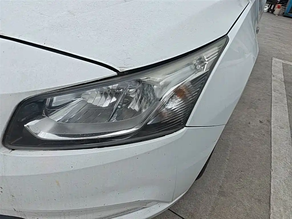 Chevrolet Cruze 2015 1.5L Classic SE AT фото 24