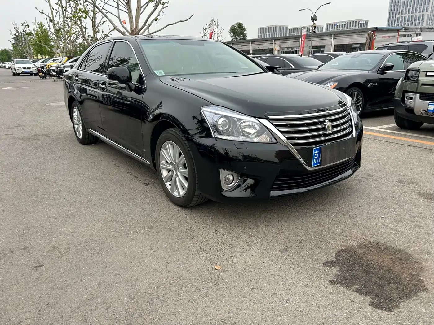 Toyota Crown 2012 2.5L Royal Leather Edition фото 3