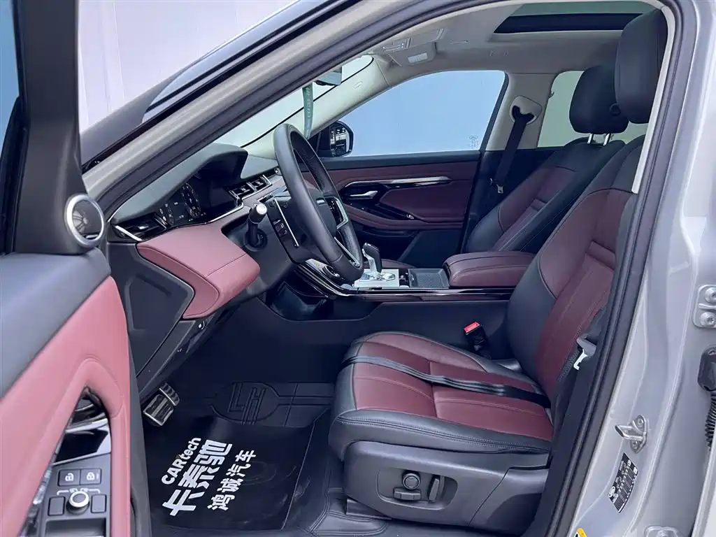 Land Rover Range Rover Evoque 2023 Range Rover Evoque L 249PS Luxury Edition фото 16