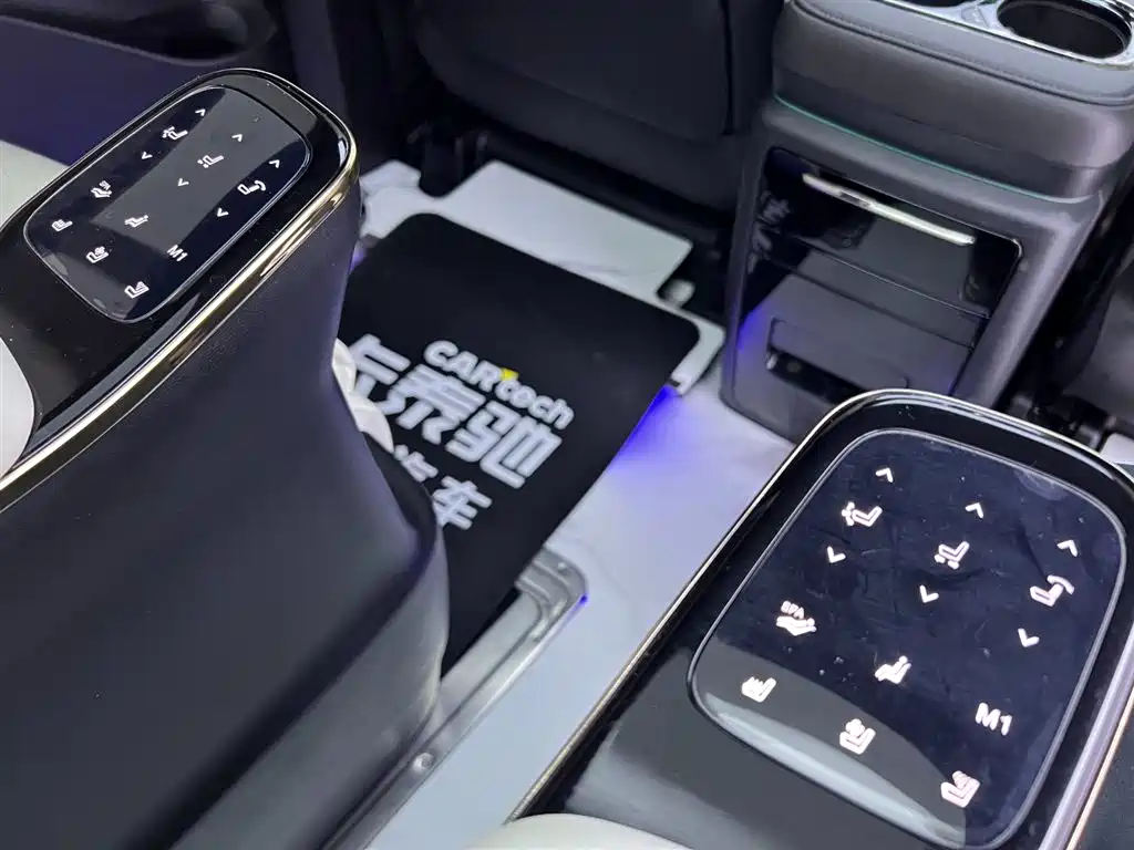 GAC Trumpchi Trumpchi M8 2023 Model Master Series 400T Flagship Edition фото 29