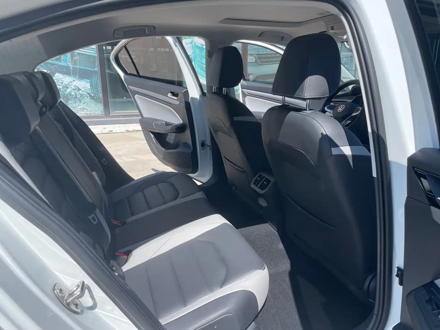 Volkswagen Bora 2023 280TSI DSG Prestige Edition фото 10