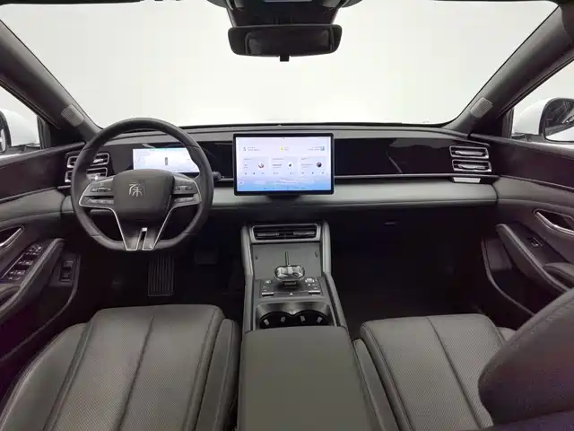 BYD Qin L 2024 DM-i 120KM Leading — фото 5