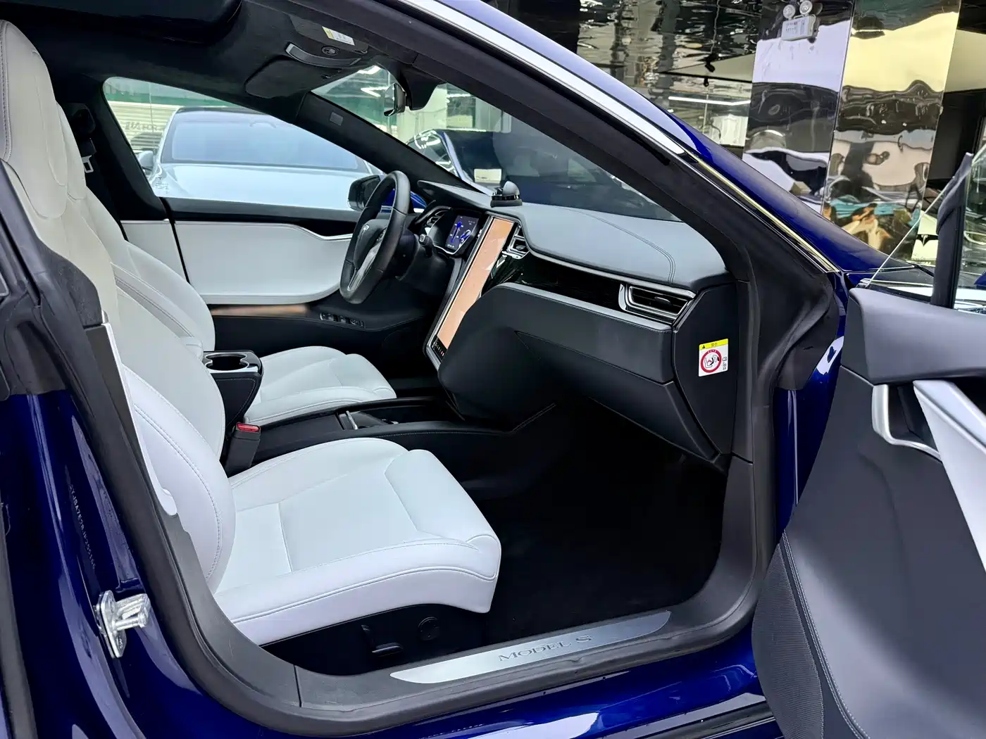 Tesla Model S 2018 2017 Model S 75D Standard Range