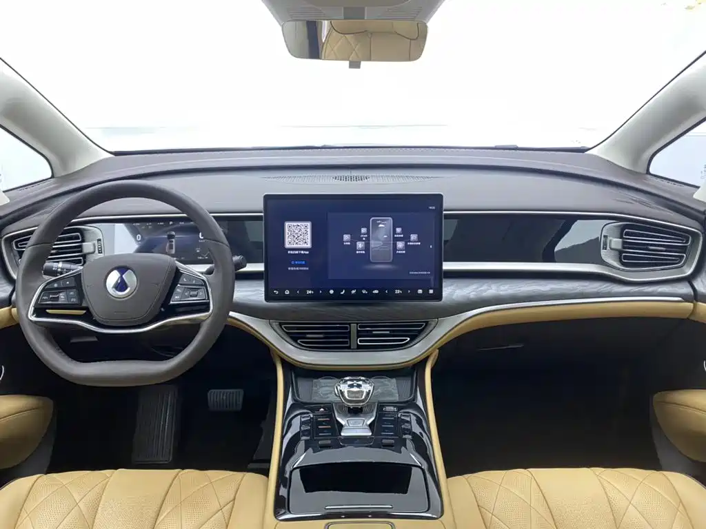 Denza D9 2026 2024 DM-i 980 AWD Premium