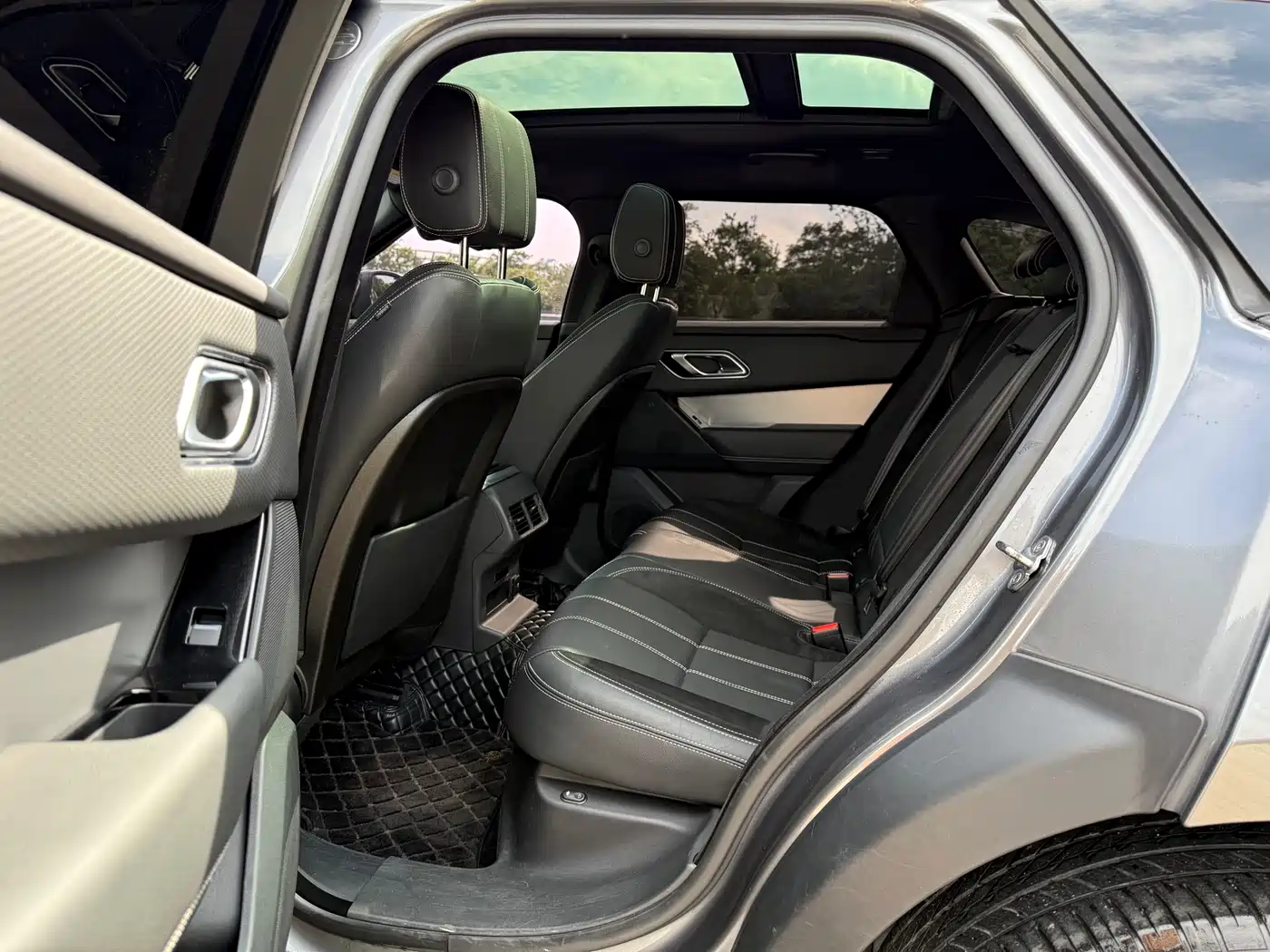 Land Rover Range Rover Velar 2019 250PS R-DYNAMIC S фото 6