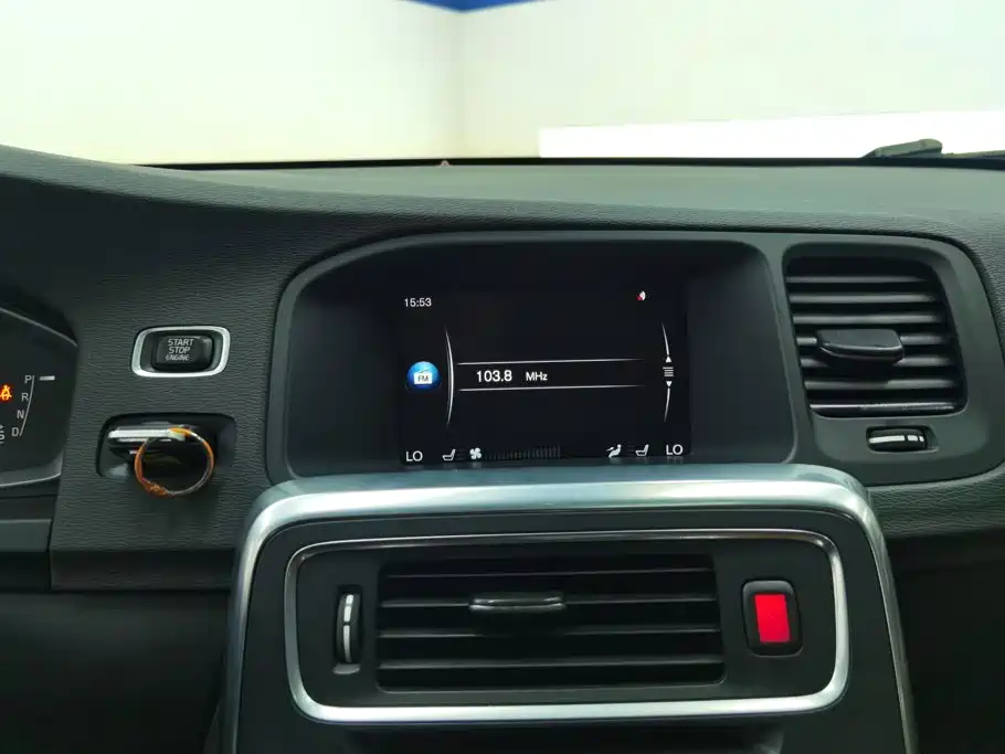 Volvo V60 2015 2015 T5 Momentum