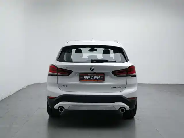 BMW X1 2021 Facelift sDrive20Li Premium — фото 4