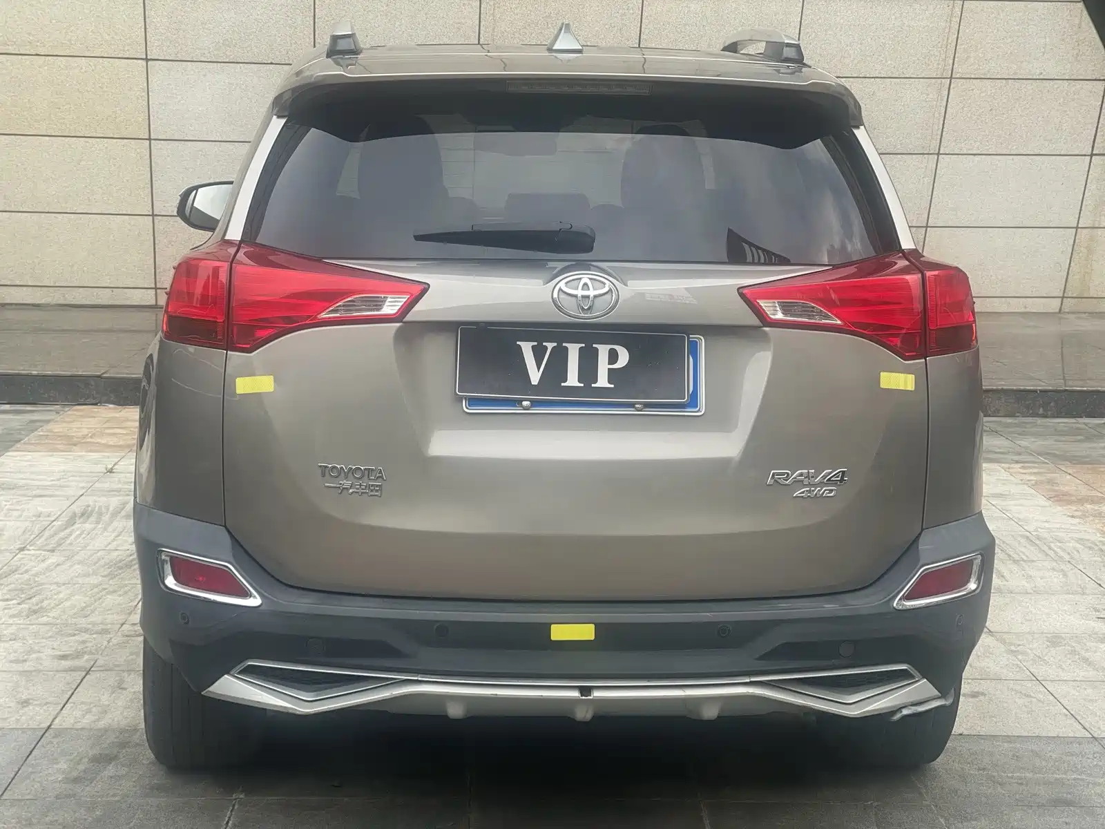Фото 6 - Toyota RAV4