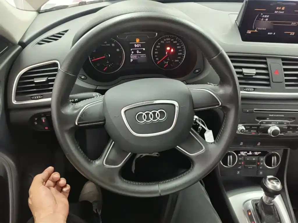 Фото 11 - Audi Q3