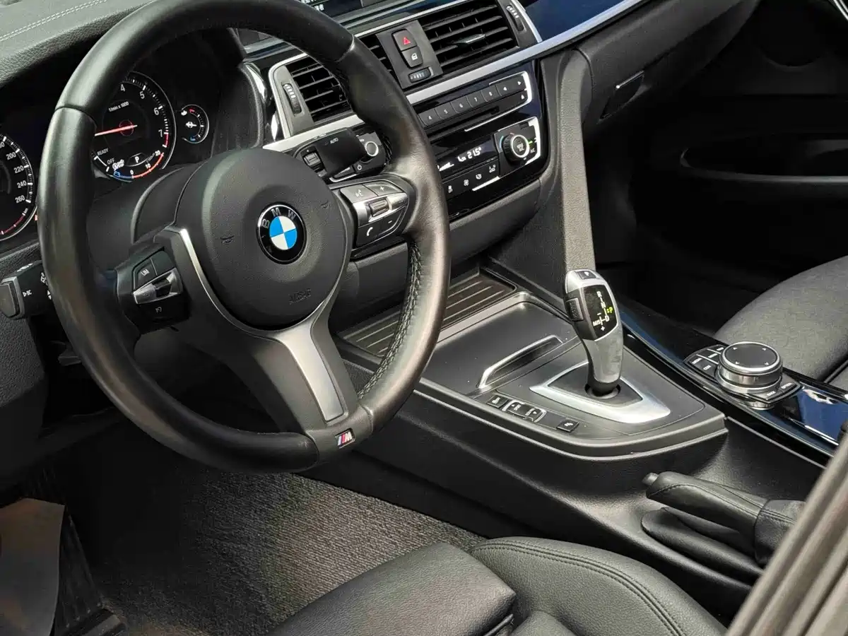 BMW 3 Series GT 2021 2020 320i M Sport Package