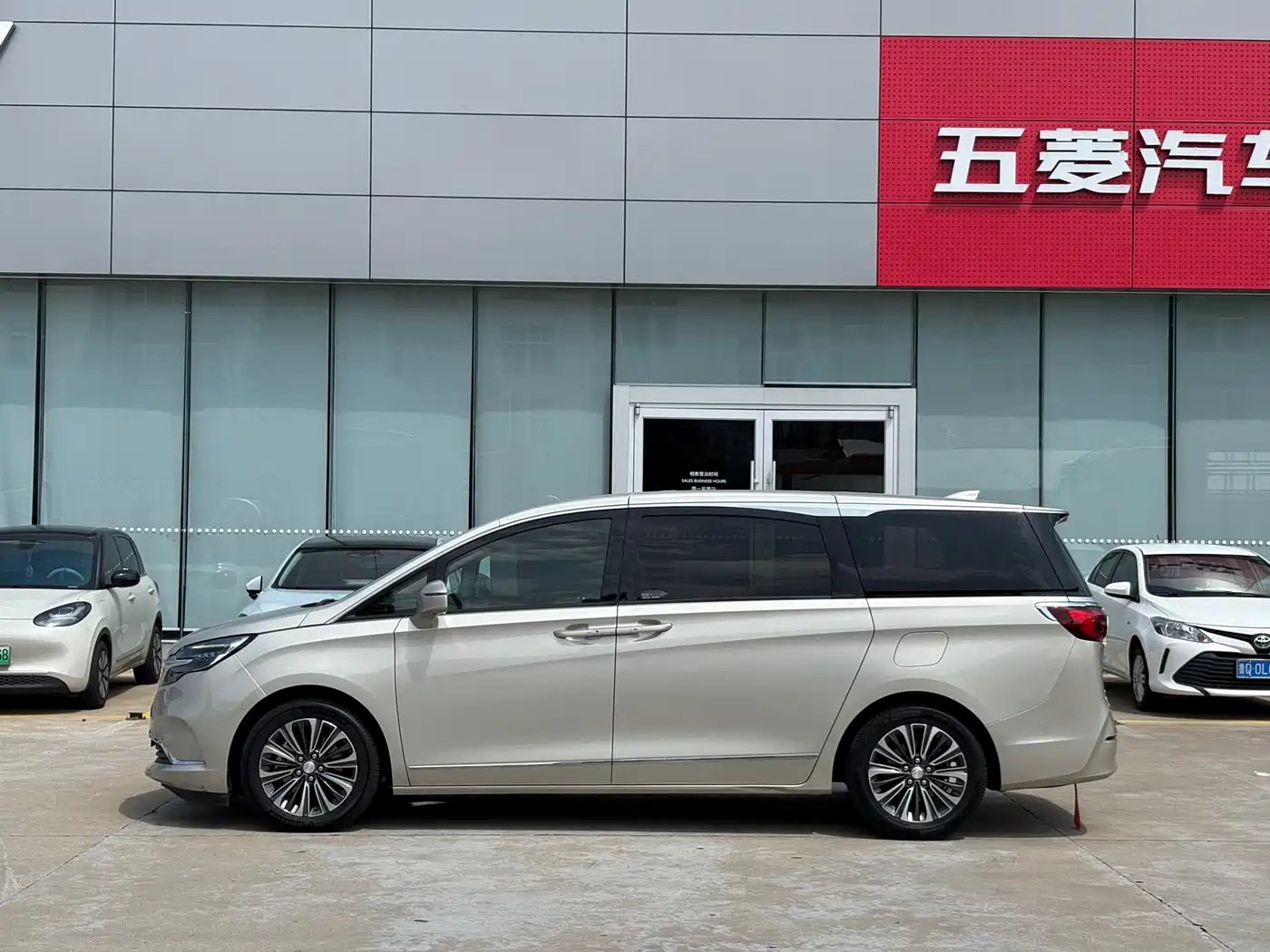 Фото 5 - Buick GL8