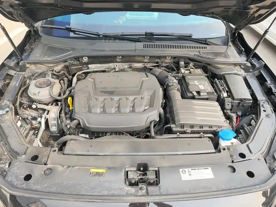 Photo 10 - Volkswagen Passat