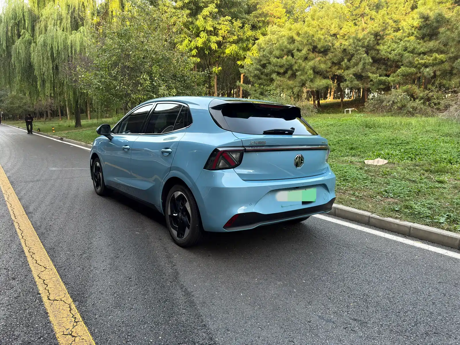 Фото 4 - MG MG4 EV