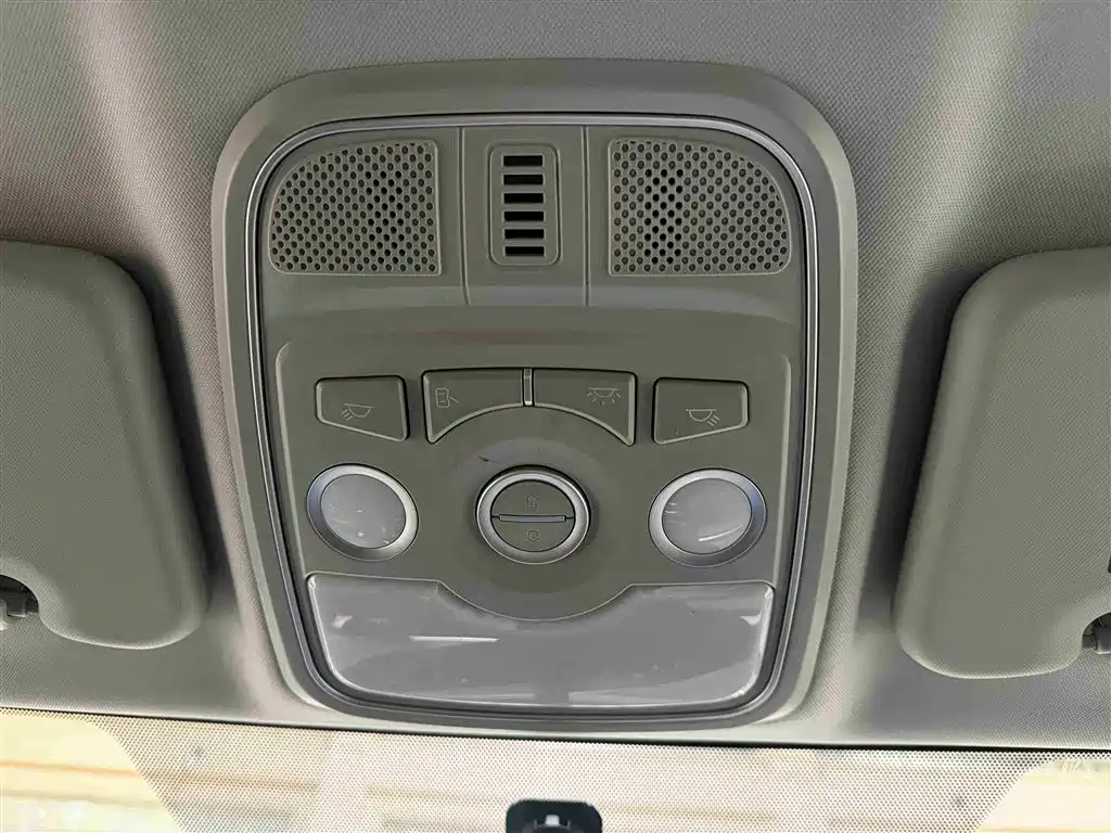 Haval M6 2023 PLUS 1.5T DCT Luxury Smart Connect фото 16