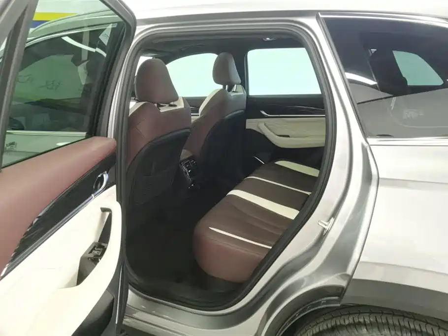 GEELY AUTOMOBILE XINGYUE L