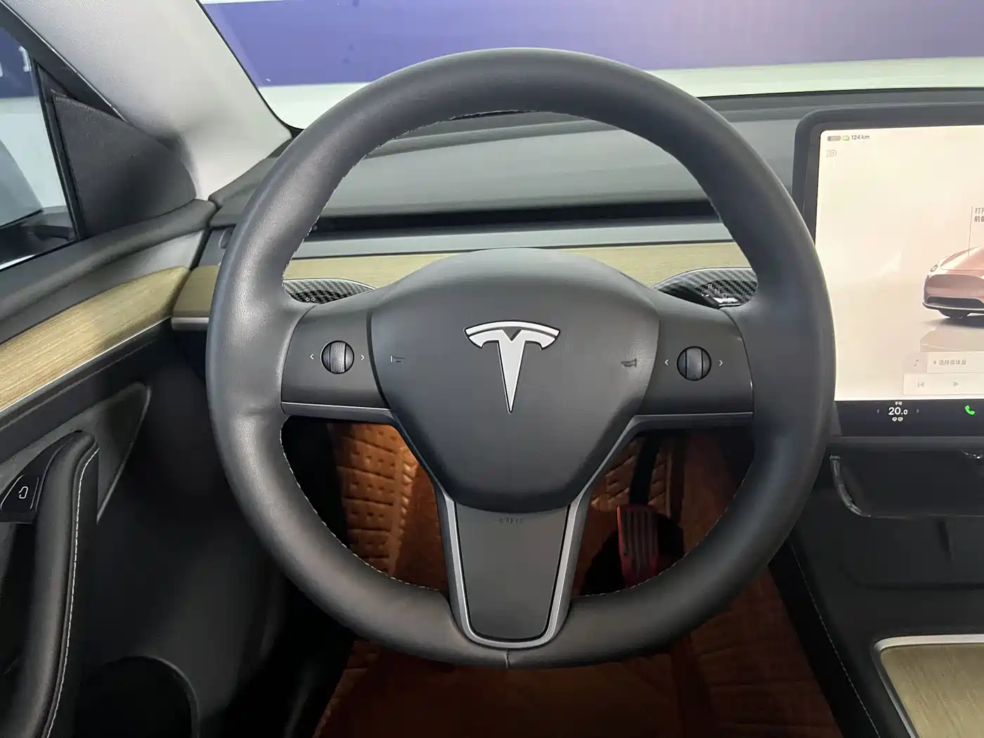 Фото 19 - Tesla Model Y