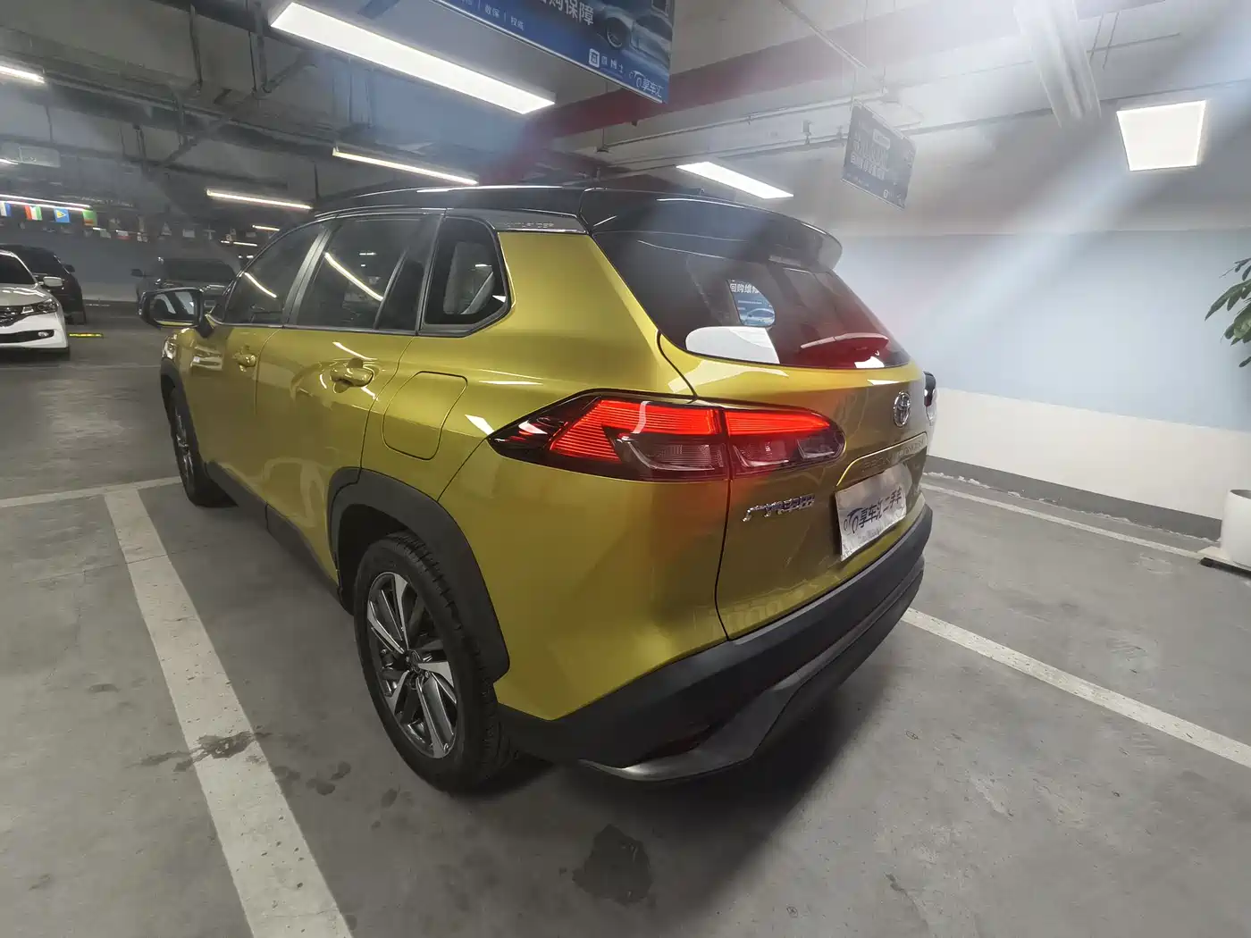 Toyota Frontlander 2022 2.0L CVT Luxury PLUS Edition фото 7