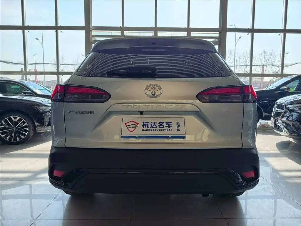 Toyota Frontlander 2024 2.0L CVT Leading Edition фото 5