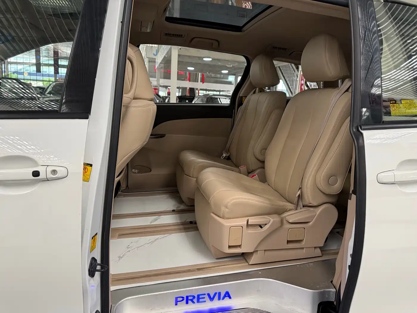 Toyota Previa 2013 2012 2.4L 7-Seater Luxury Edition