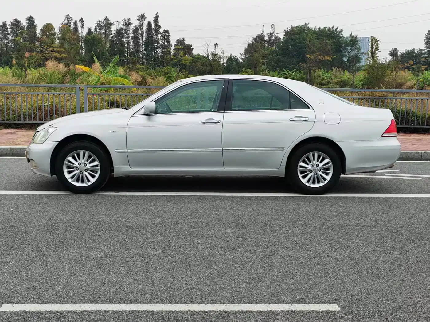 Toyota Crown 2006 2.5L Royal Leather Edition фото 7