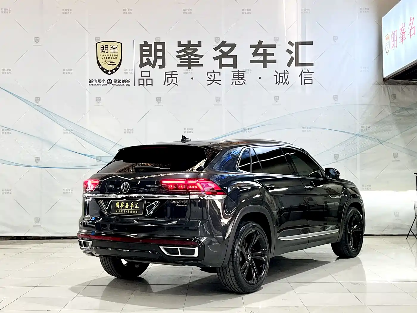 Volkswagen Teramont 2022 Teramont X 380TSI 4MOTION Midnight Limited Edition фото 6