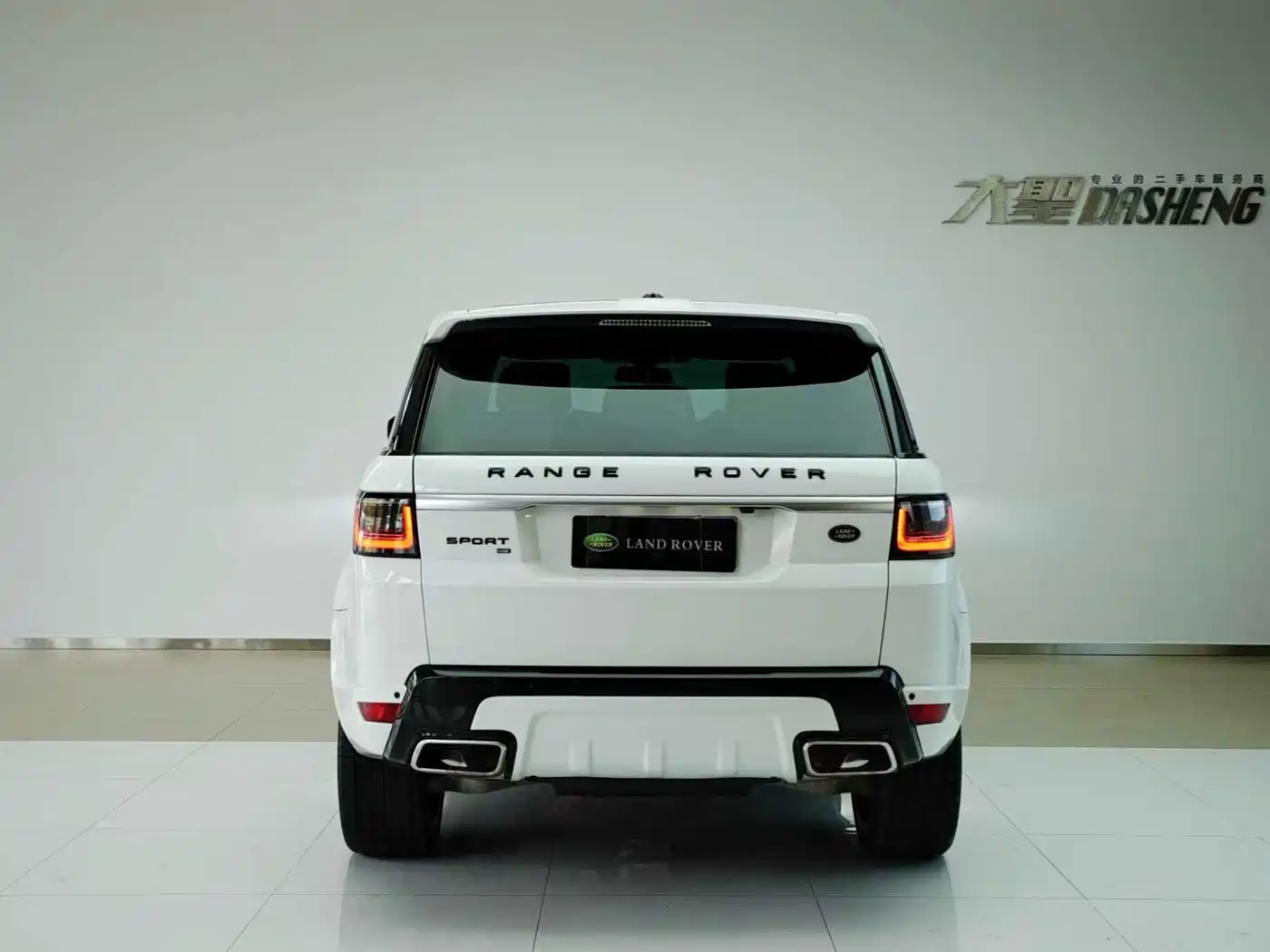 Land Rover Range Rover Sport 2014 3.0 SC V6 HSE фото 4