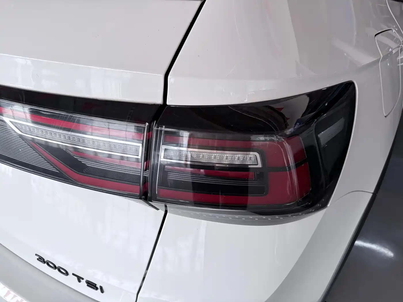 Volkswagen Tharu 2024 300TSI 2WD Moon Premium Edition фото 20