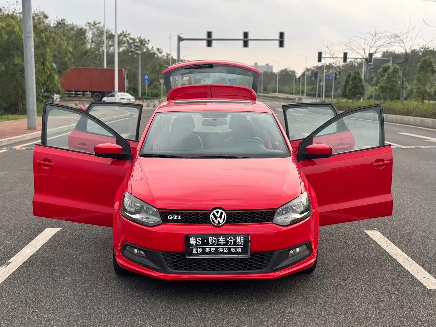 Volkswagen Polo 2012 1.4TSI GTI фото 23