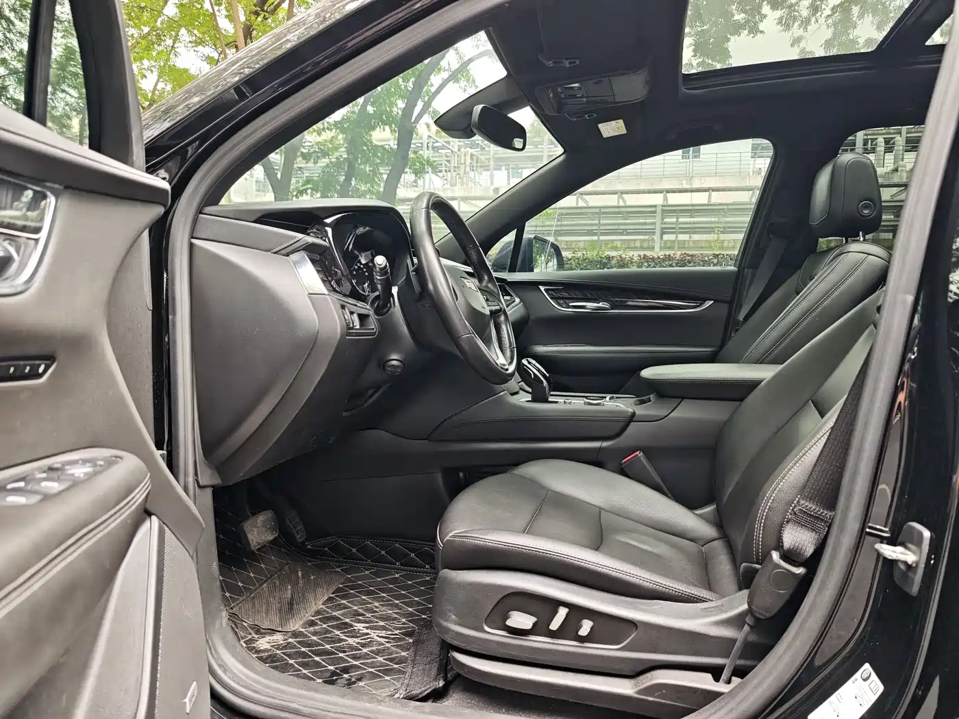 Cadillac XT6 2021 28T 6-Seater Luxury фото 18