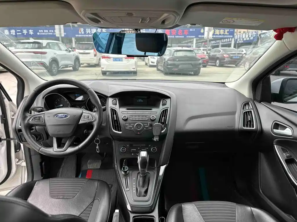 Ford Focus 2016 2015 Sedan 1.6L Automatic Trend