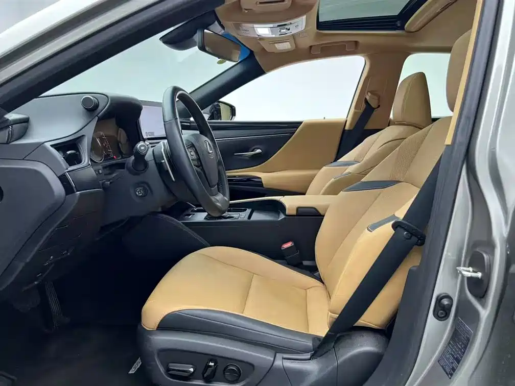 Lexus ES 2022 200 Excellence Edition фото 6