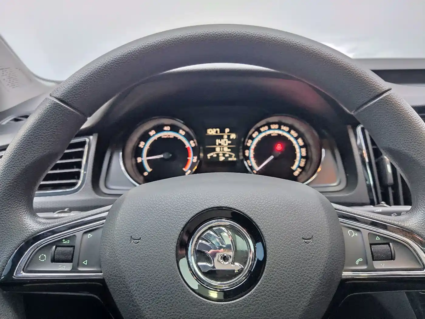 SKODA KOMICK