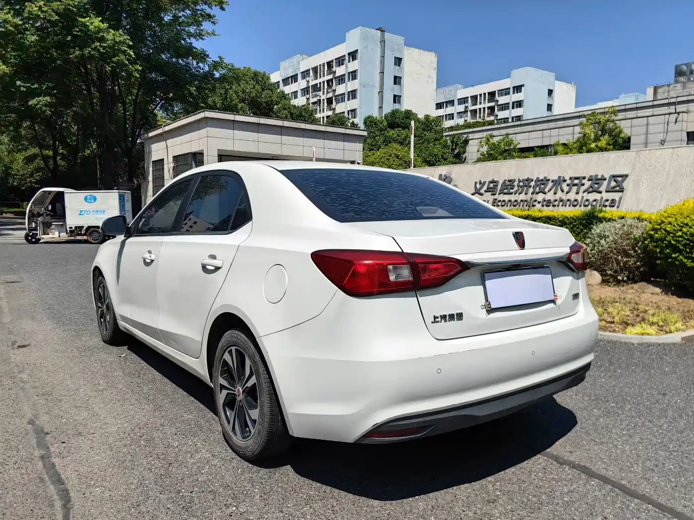 Roewe 360 2017 2017 1.5L Auto Smart Screen Edition