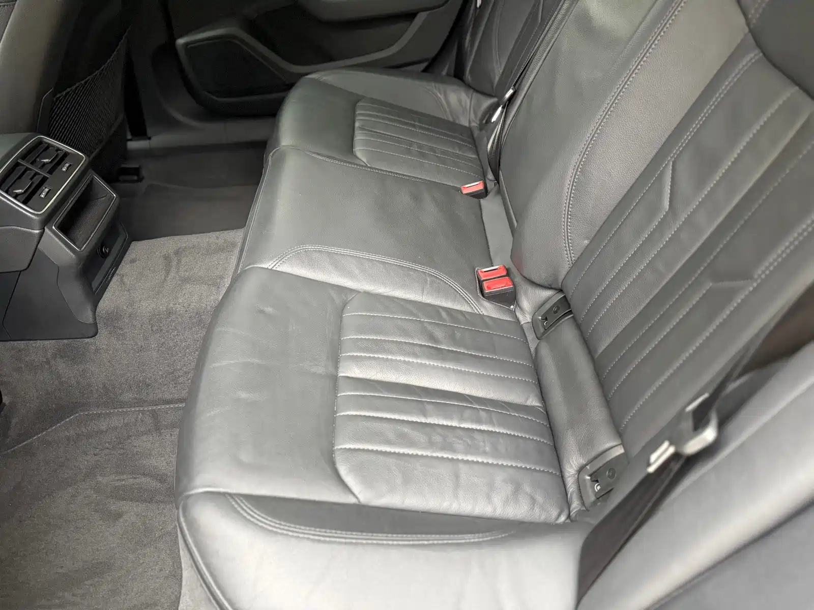 Photo 15 - Audi A6L
