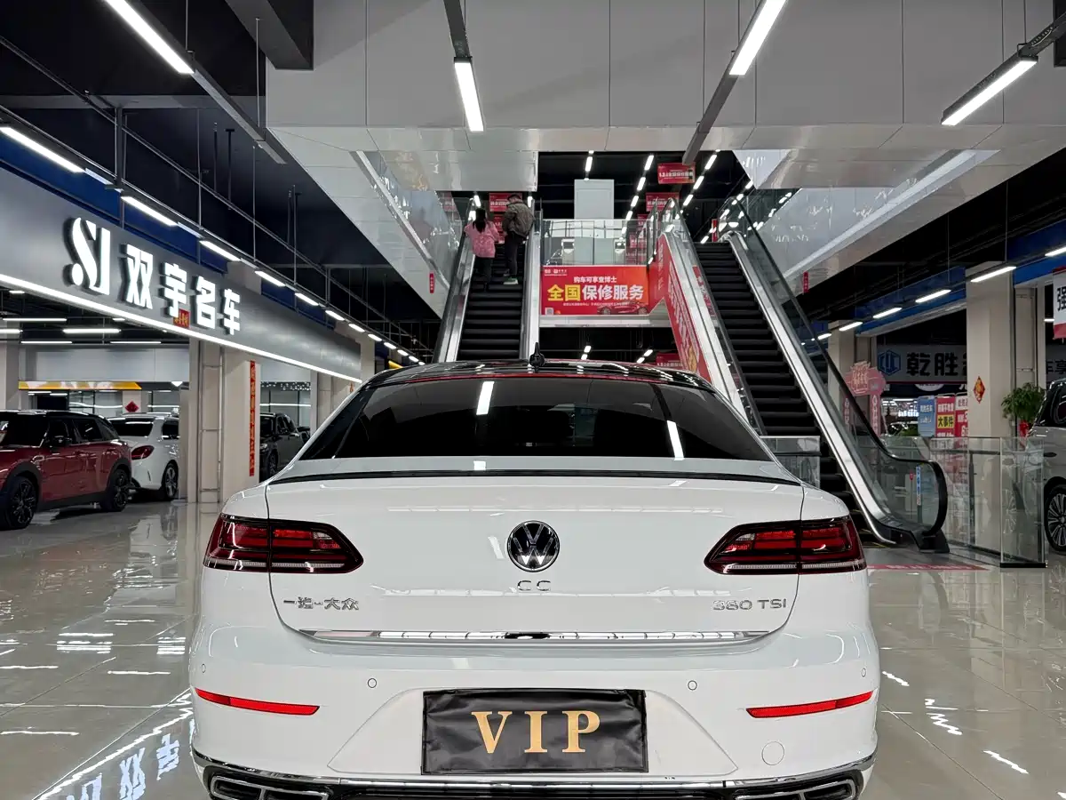 Volkswagen FAW-Volkswagen CC 2021 380TSI Eye-catching Edition фото 5
