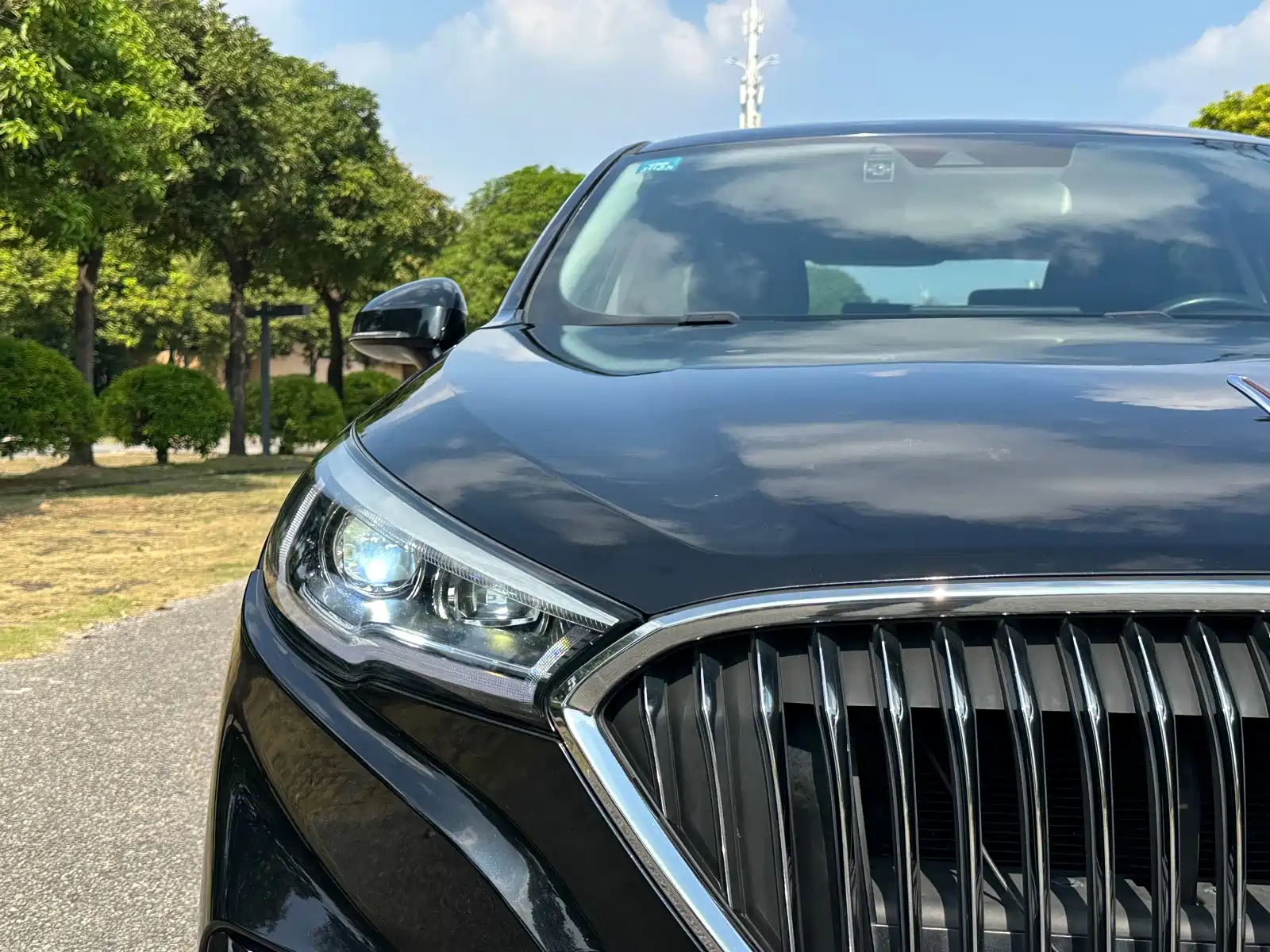 Photo 5 - Hongqi H5