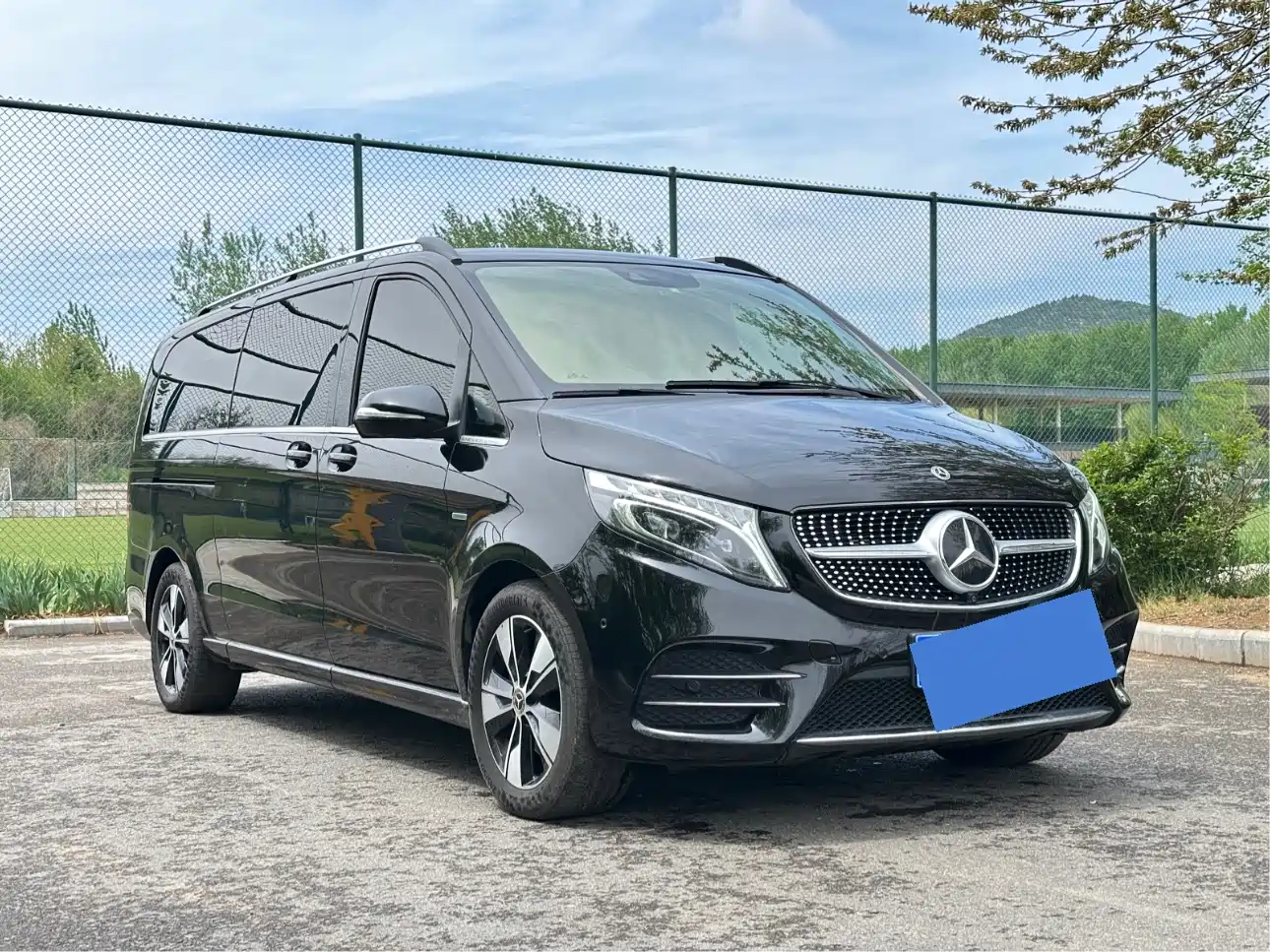 MERCEDES-BENZ V-CLASS